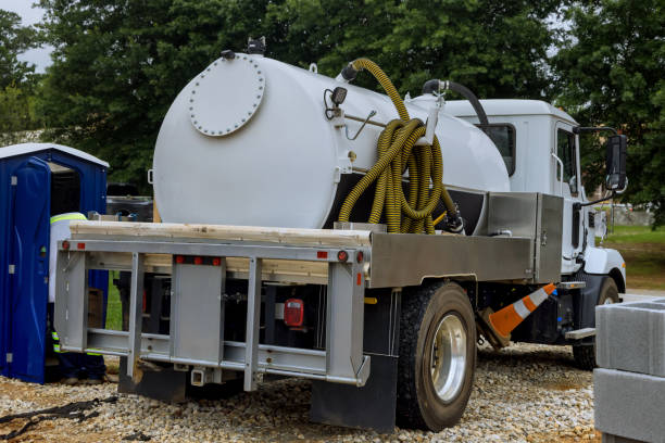Best Portable restroom trailer rental  in Bowling Green, VA